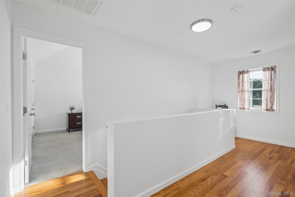 16 Mastro Court - Photo 24