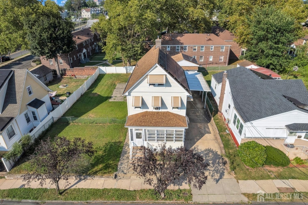 25 Rutgers Street - Photo 2