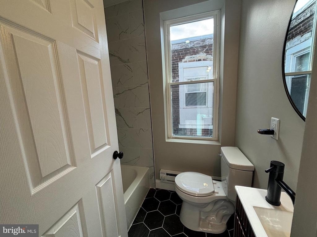 3828 N Percy Street - Photo 3