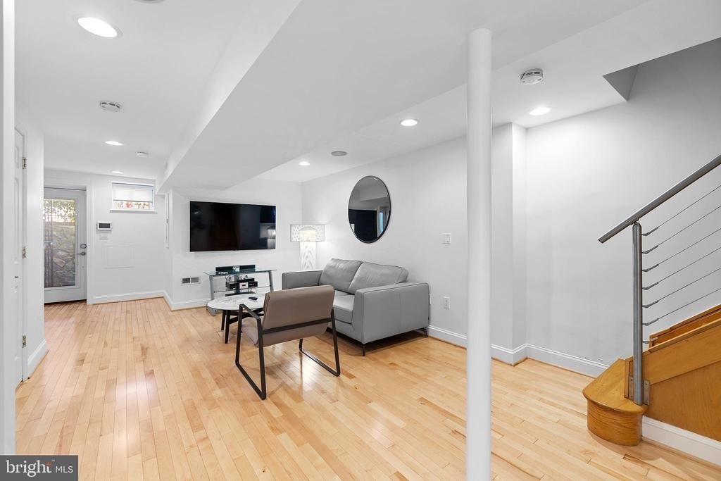 936 T Street Nw - Photo 5