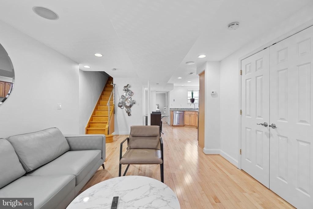 936 T Street Nw - Photo 3