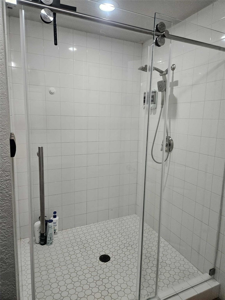 812 Marlin Street - Photo 9