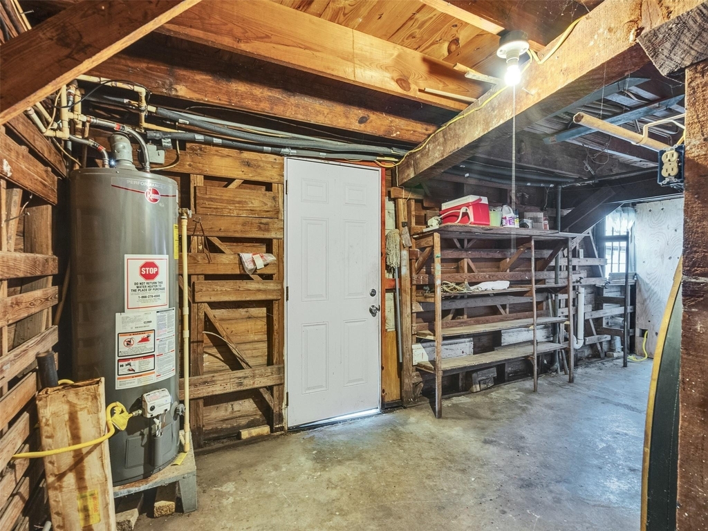 5019 Avenue M 1/2 - Photo 1