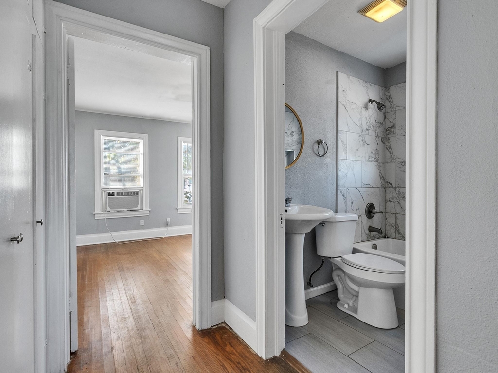 5019 Avenue M 1/2 - Photo 31