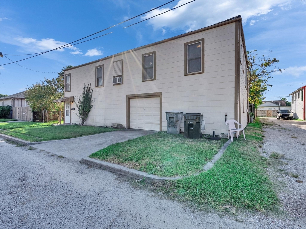 5019 Avenue M 1/2 - Photo 5