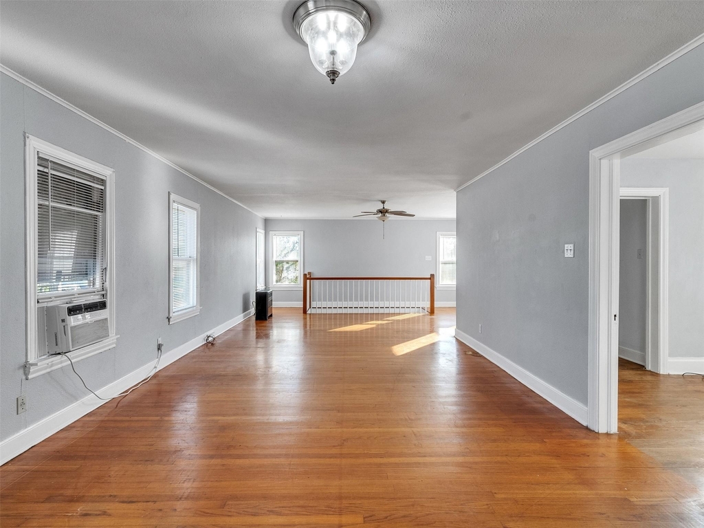 5019 Avenue M 1/2 - Photo 23