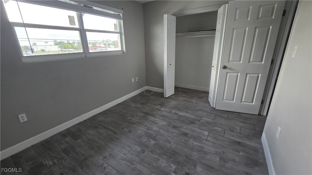 4952 Vincennes Street - Photo 3