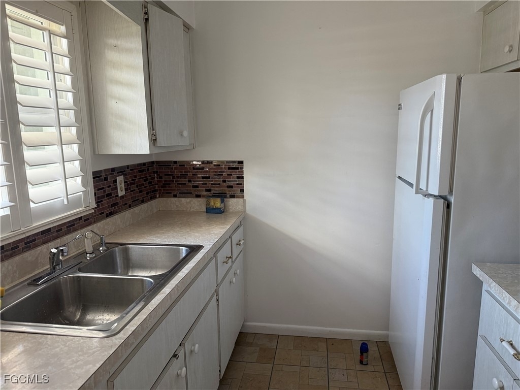 738 Joel Boulevard - Photo 2