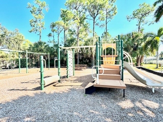 7790 Woodbrook Circle - Photo 24