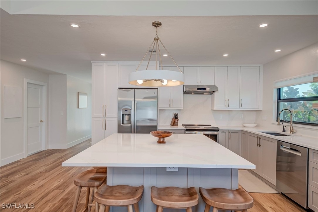 577 98th Avenue N - Photo 5