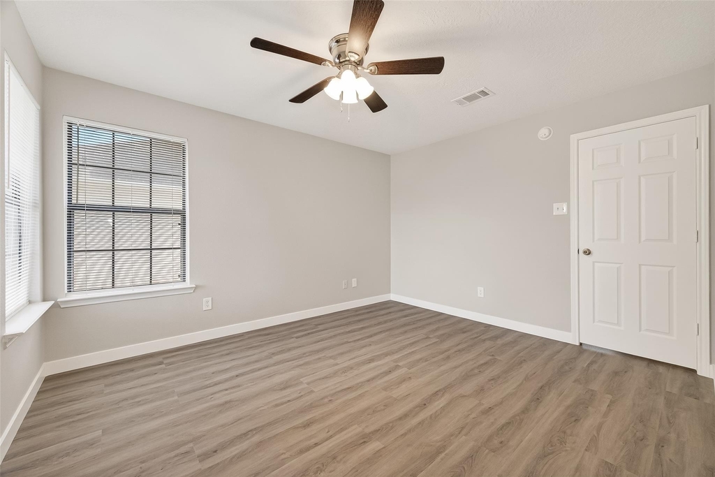 8617 Mapletwist Street - Photo 34