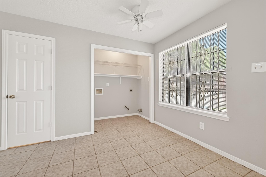 8617 Mapletwist Street - Photo 13