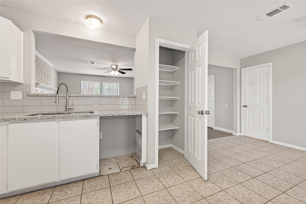 8617 Mapletwist Street - Photo 17