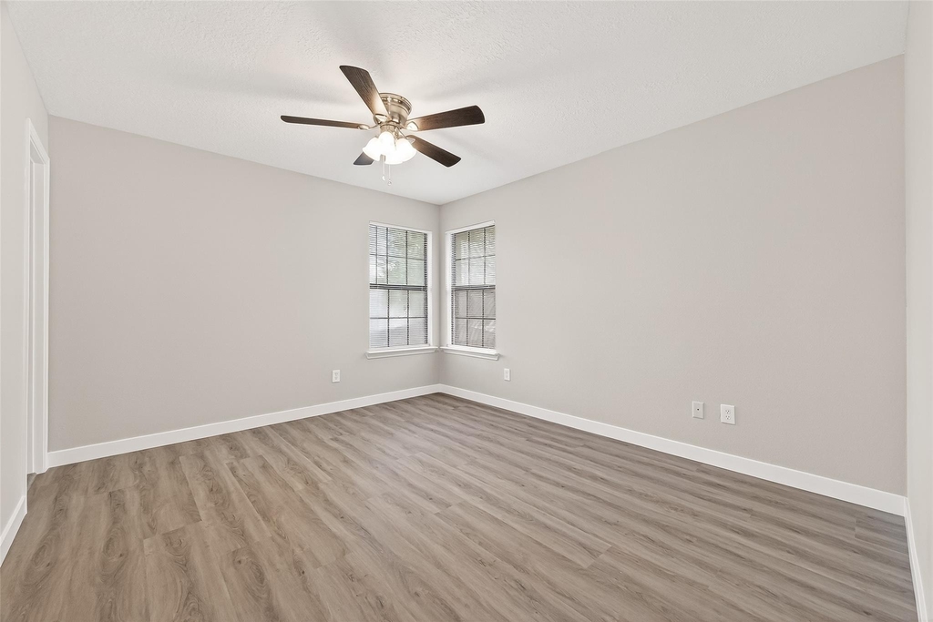 8617 Mapletwist Street - Photo 31