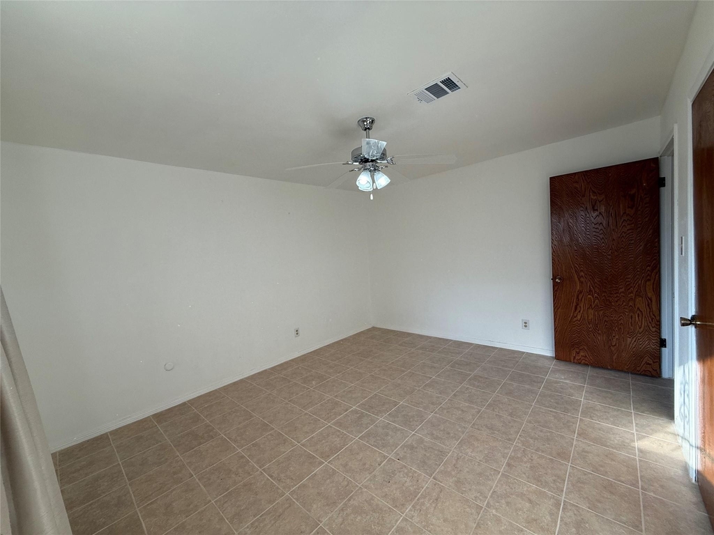 7325 Ley Road - Photo 36