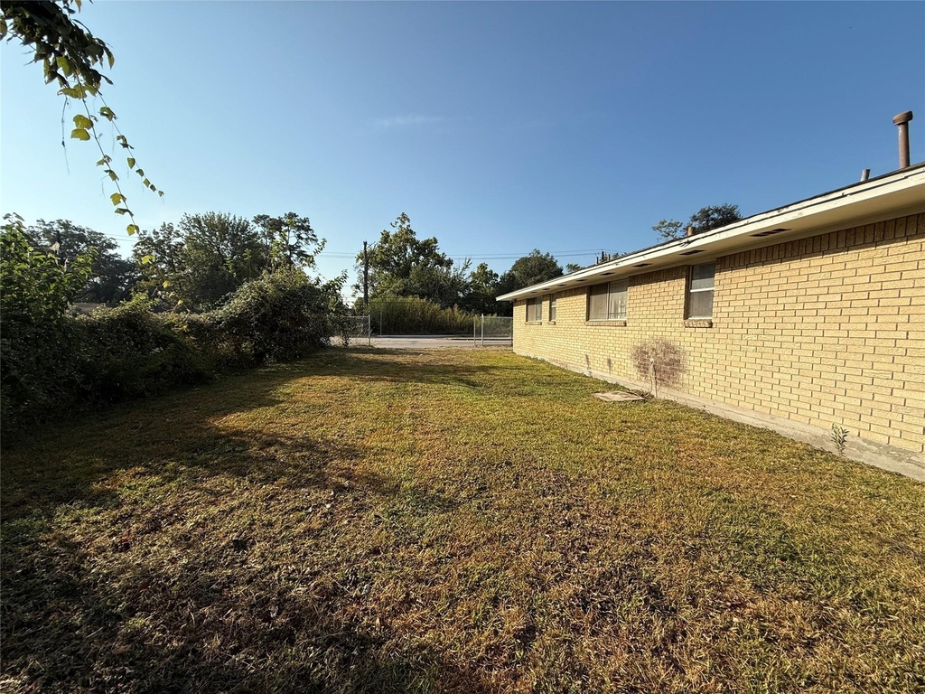 7325 Ley Road - Photo 42