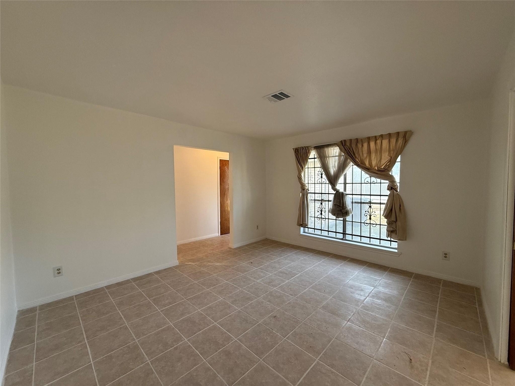 7325 Ley Road - Photo 6