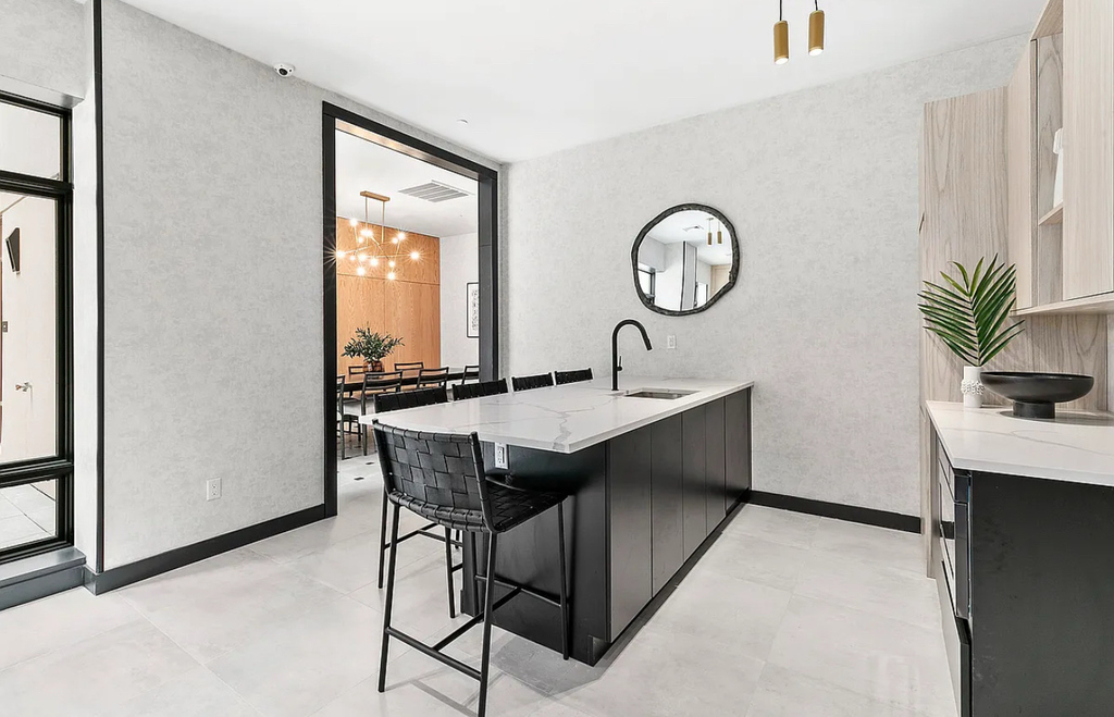 50 Clarkson Avenue - Photo 10