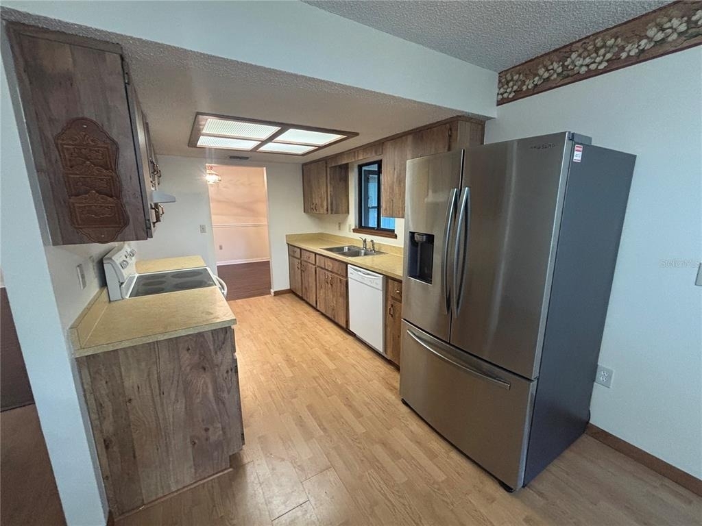 10211 Sw 93rd Court - Photo 2