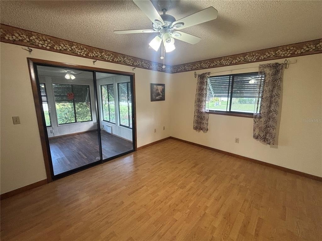 10211 Sw 93rd Court - Photo 4