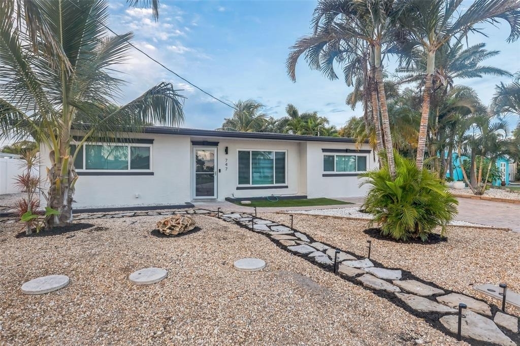 747 Pruitt Drive - Photo 3