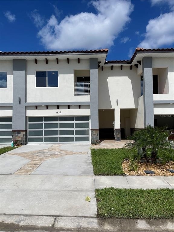 1810 Brentwood Court - Photo 0