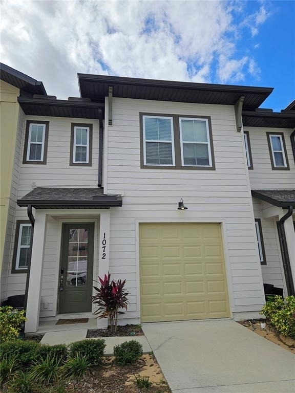 1072 Plantation Lane - Photo 1