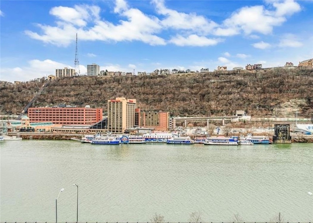 151 Fort Pitt Blvd - Photo 1