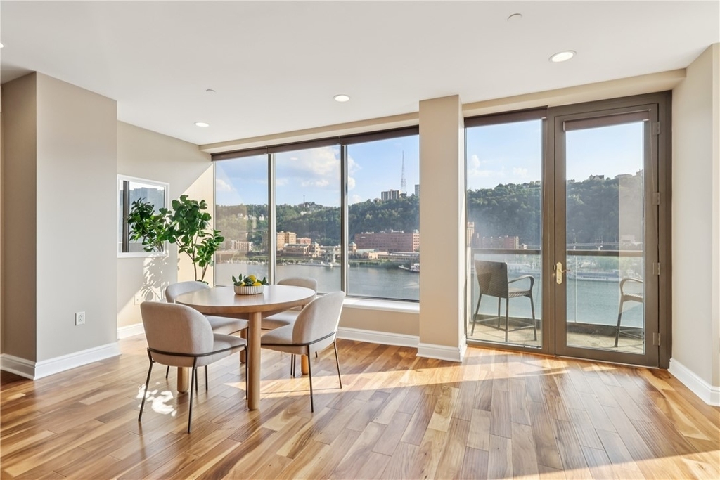 151 Fort Pitt Blvd - Photo 3