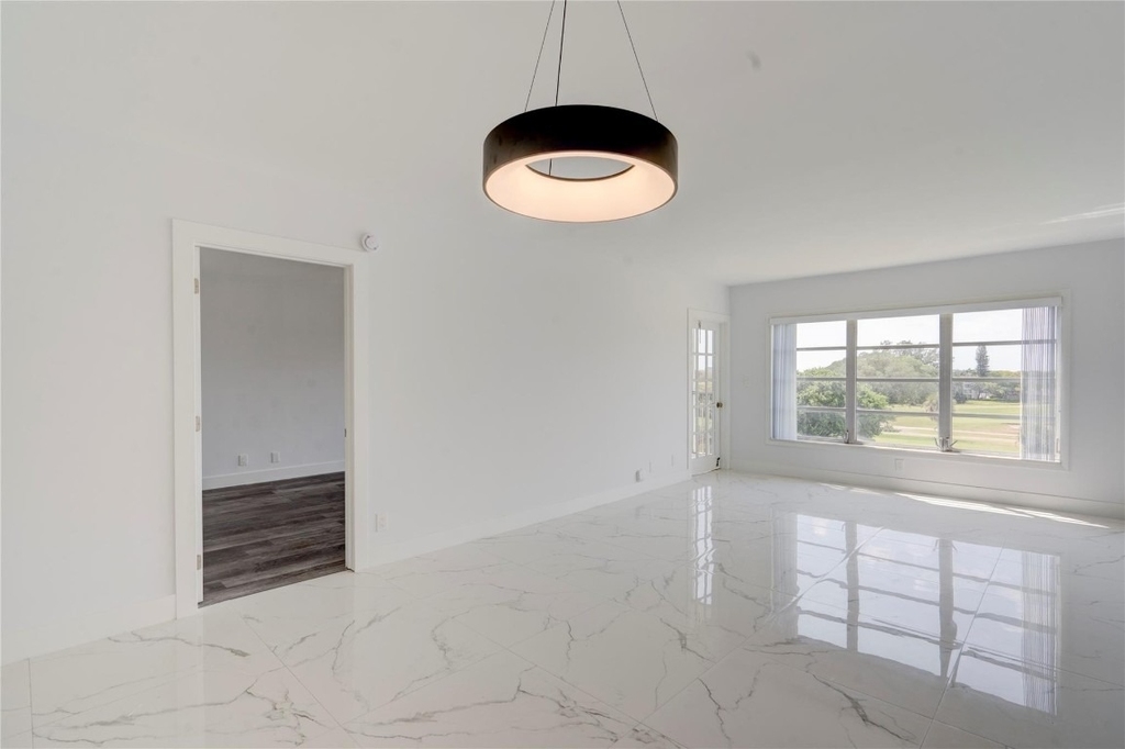 3050 N Palm Aire Drive - Photo 22