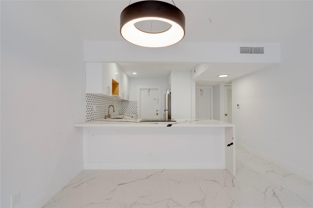 3050 N Palm Aire Drive - Photo 24
