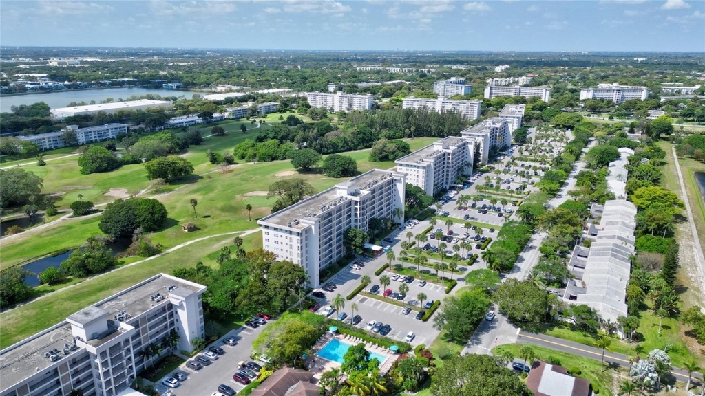 3050 N Palm Aire Drive - Photo 44