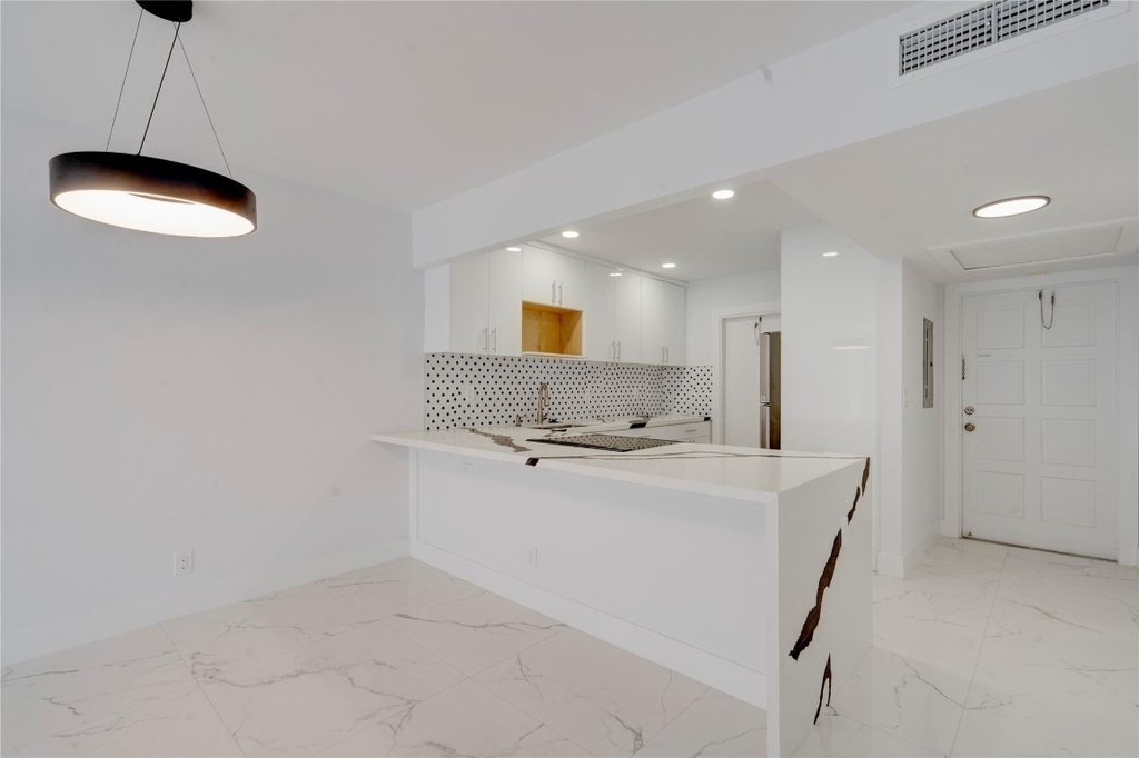 3050 N Palm Aire Drive - Photo 25