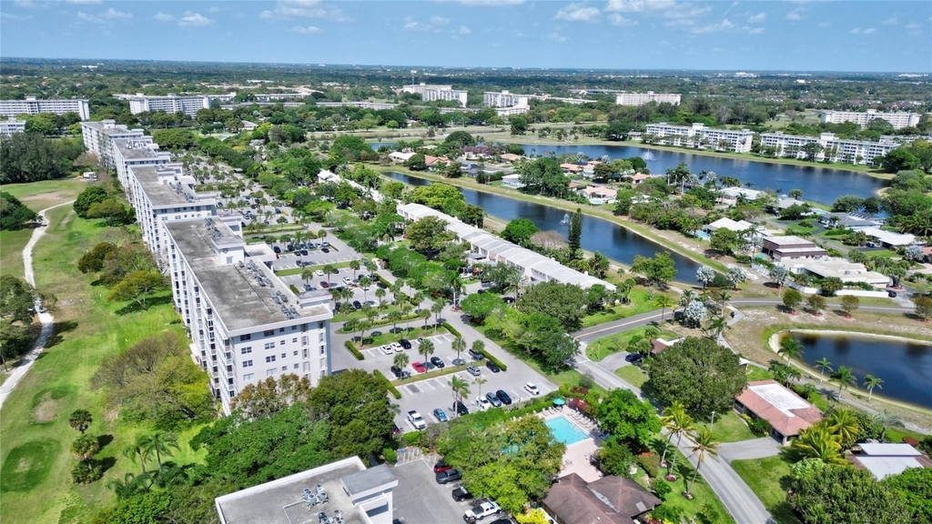 3050 N Palm Aire Drive - Photo 42