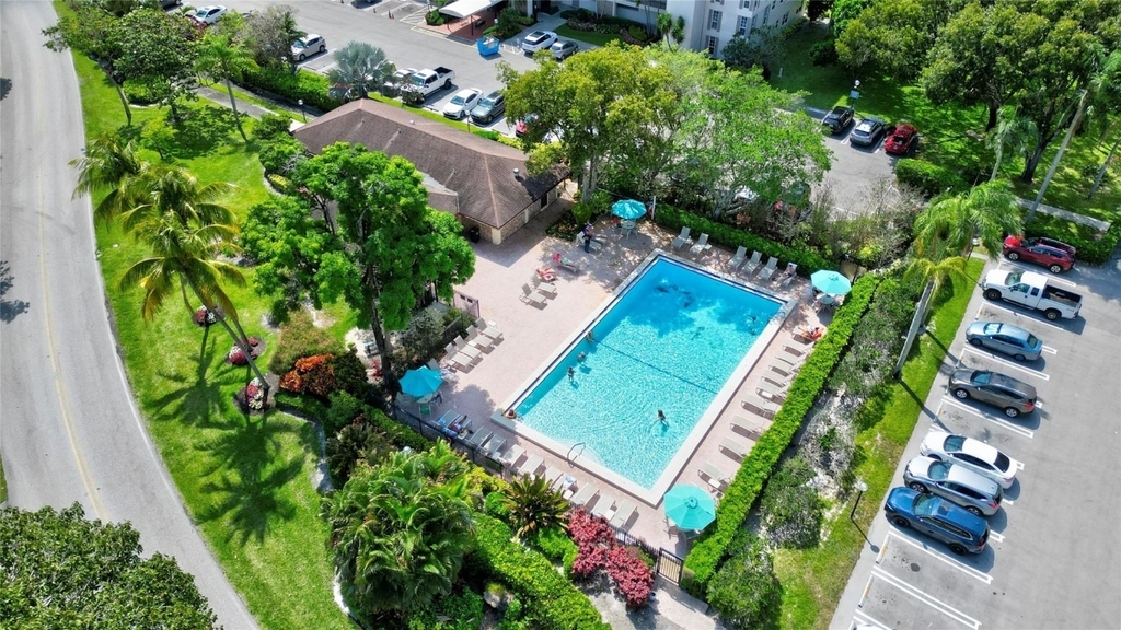 3050 N Palm Aire Drive - Photo 6
