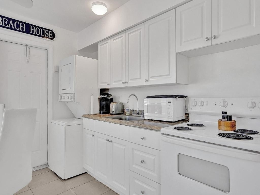 4422 Seagrape Drive - Photo 12