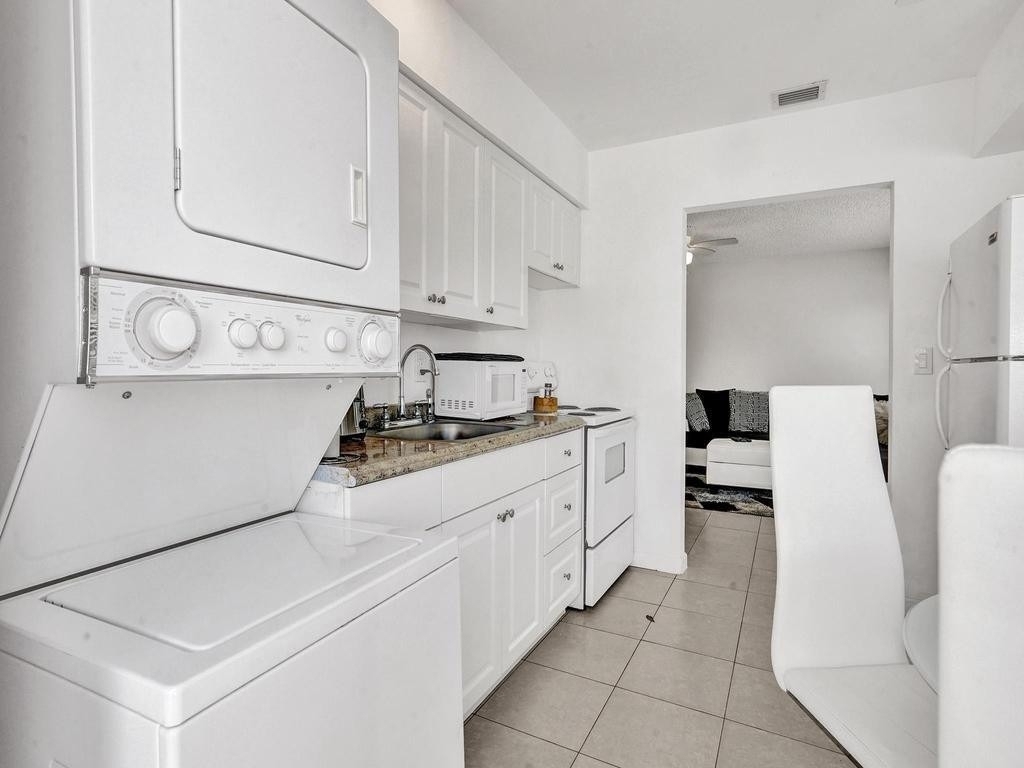 4422 Seagrape Drive - Photo 15
