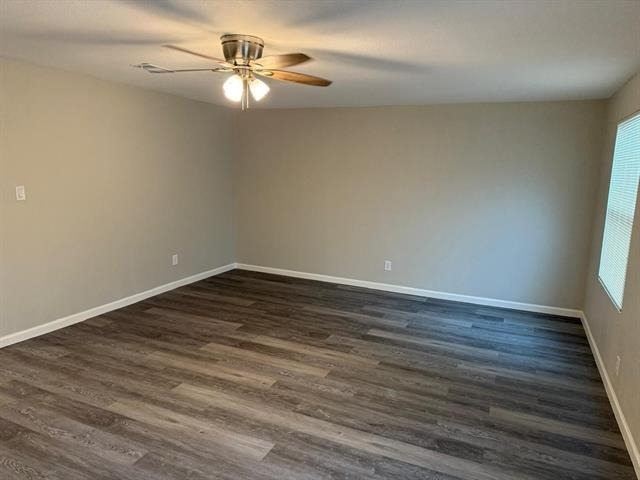 925 Bluewood Drive - Photo 18