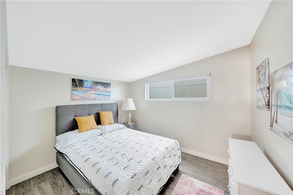 216 Collins - Photo 11