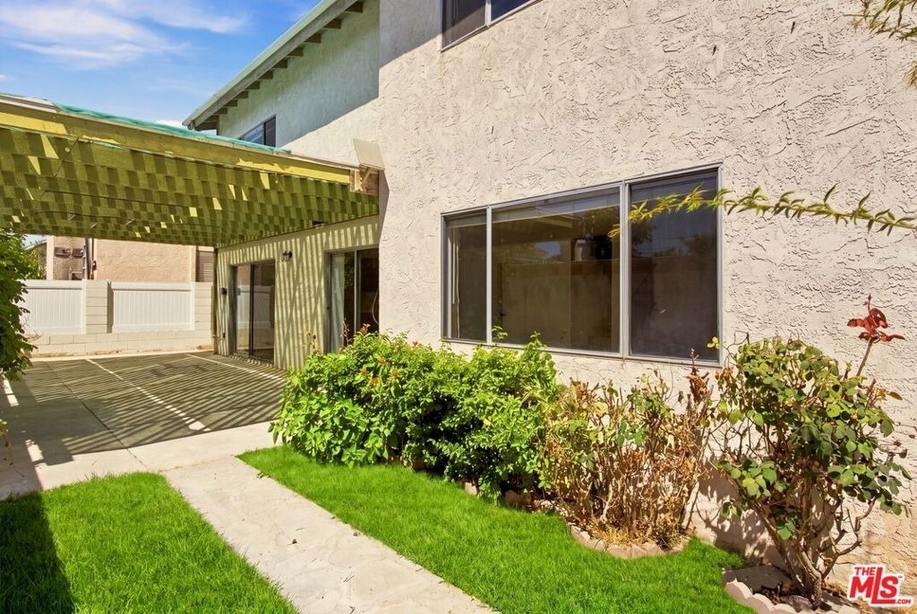 2214 Dufour Avenue - Photo 17