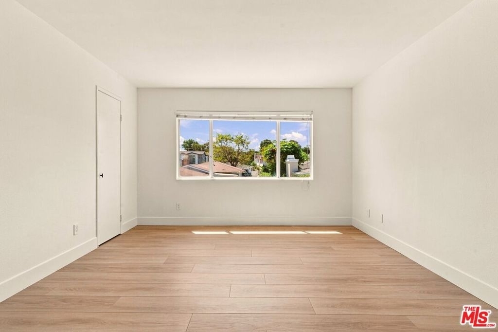 2214 Dufour Avenue - Photo 13