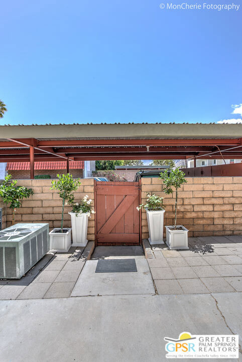 2166 N Indian Canyon Drive - Photo 24