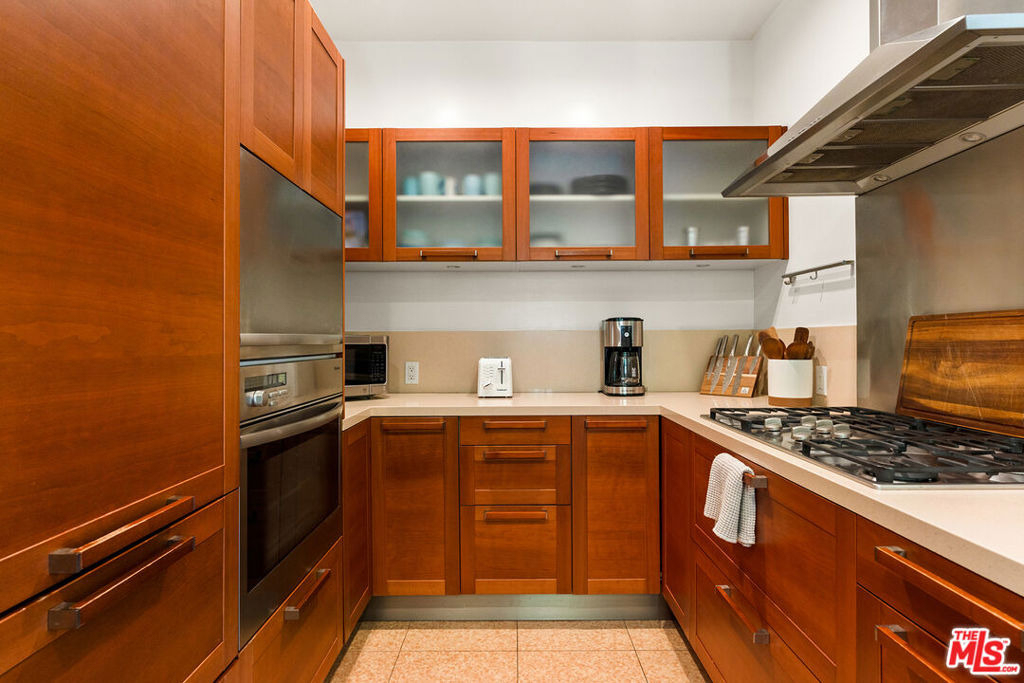 6065 Scenic Avenue - Photo 5