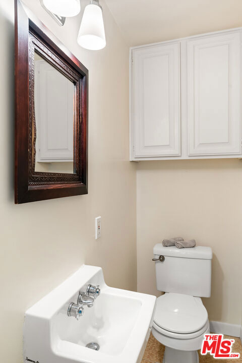 6065 Scenic Avenue - Photo 7