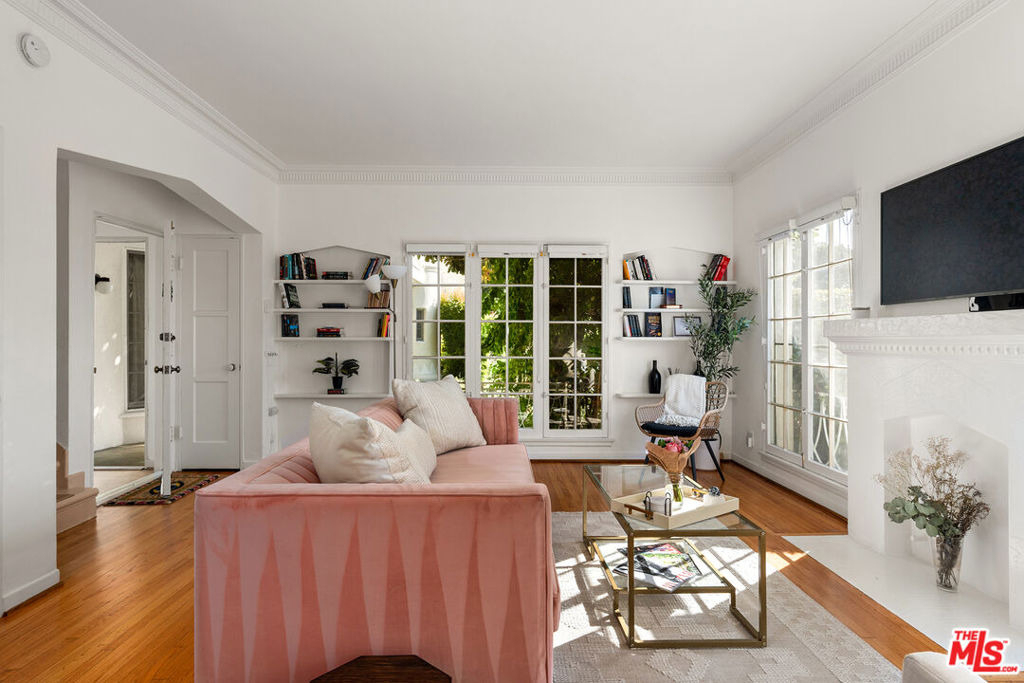 6065 Scenic Avenue - Photo 2