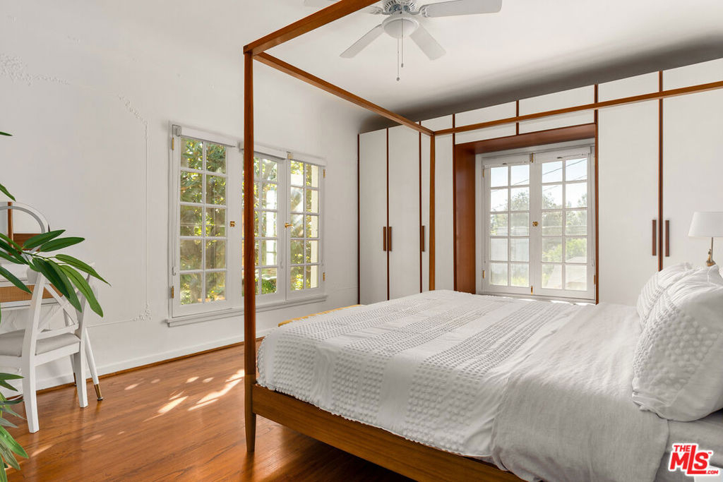 6065 Scenic Avenue - Photo 11