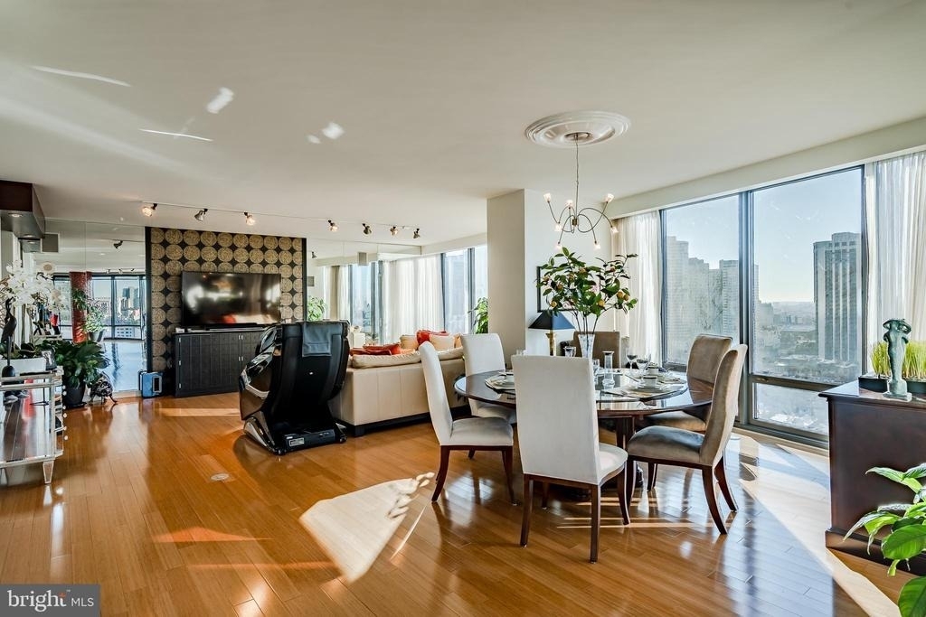 2101 Market Street - Photo 9
