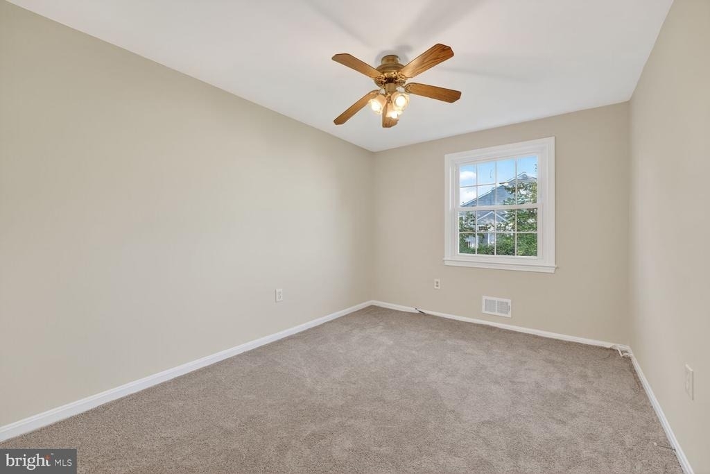 1532 Potomac Heights Drive - Photo 11