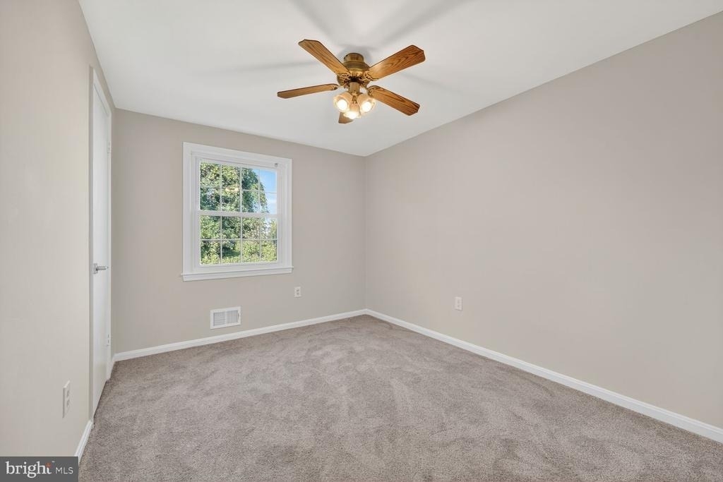 1532 Potomac Heights Drive - Photo 9