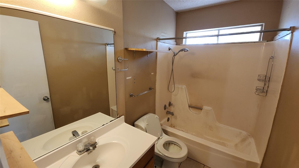208 N Vanderveer St - Photo 12